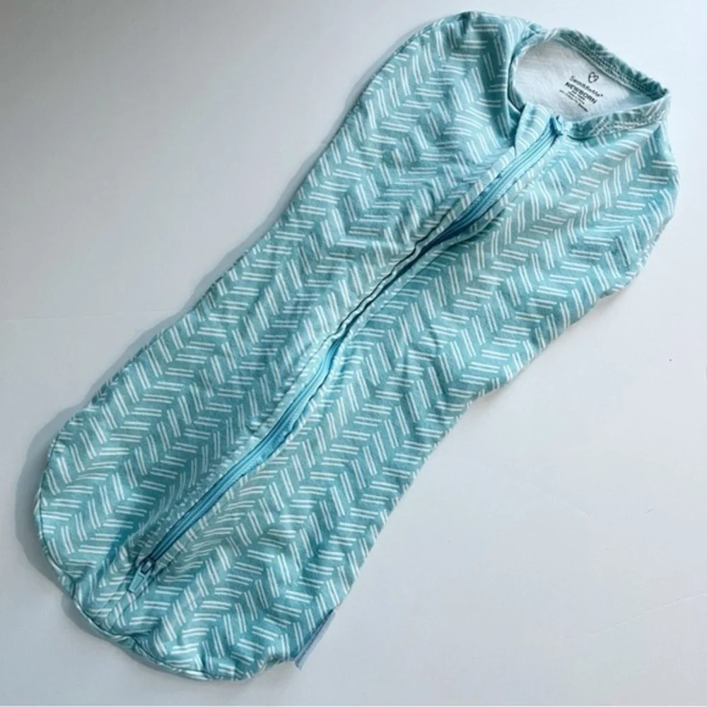SwaddleMe • Blueish Teal White Pattern Zip Up Swaddler